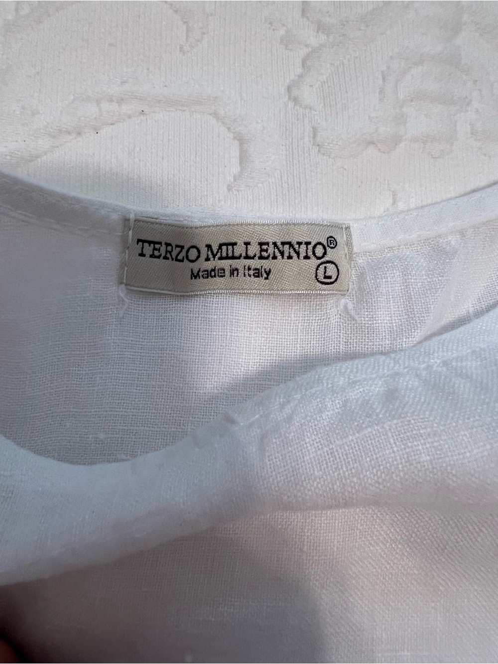 Terzo Millennio White 100% Linen Short-Sleeve Top with Button Detail size Large - Picture 4 of 9